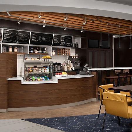 Hotel Courtyard By Marriott Syracuse Downtown At Armory Square Extérieur photo