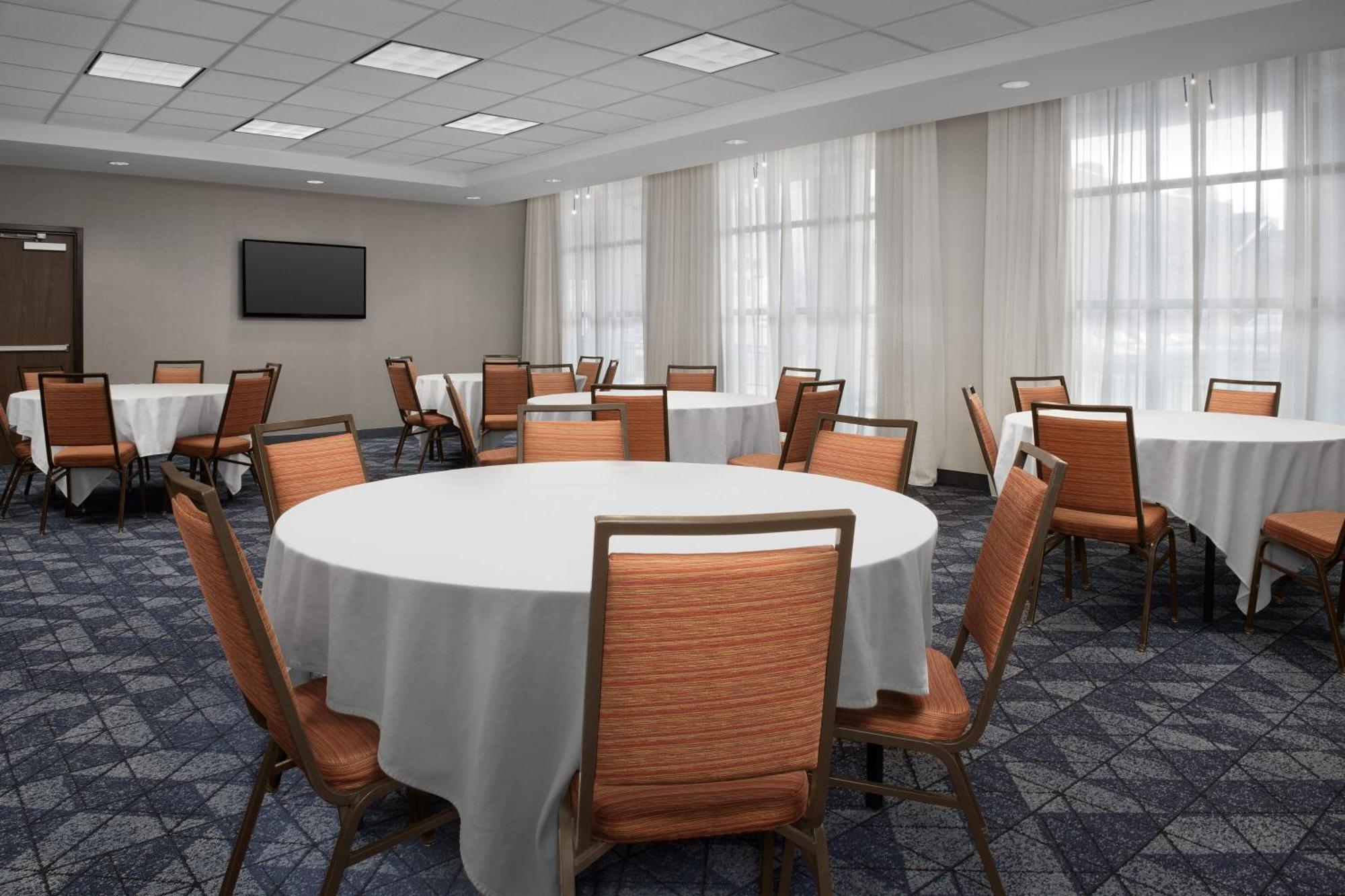 Hotel Courtyard By Marriott Syracuse Downtown At Armory Square Extérieur photo