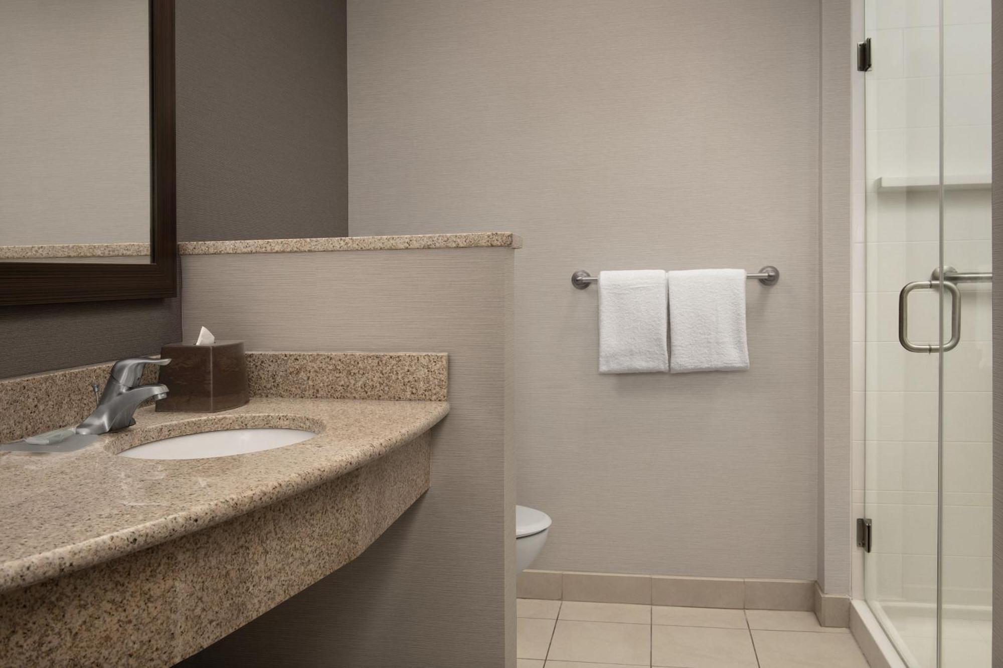 Hotel Courtyard By Marriott Syracuse Downtown At Armory Square Extérieur photo
