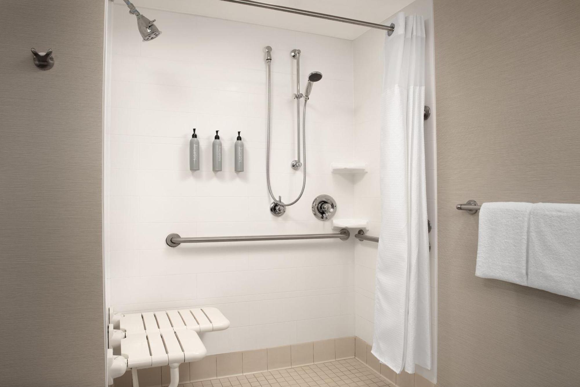 Hotel Courtyard By Marriott Syracuse Downtown At Armory Square Extérieur photo