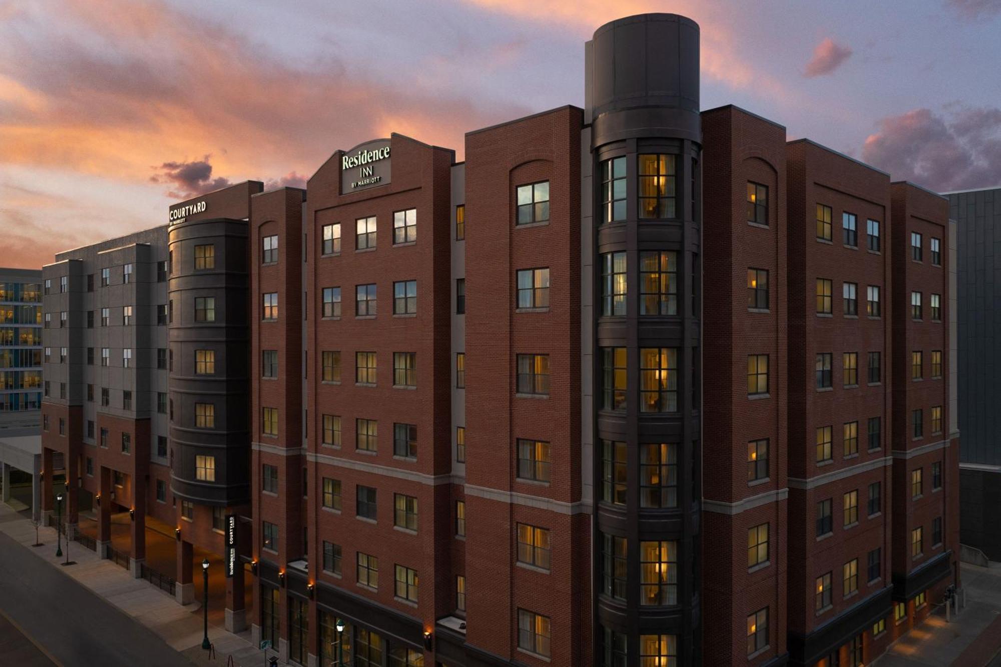 Hotel Courtyard By Marriott Syracuse Downtown At Armory Square Extérieur photo